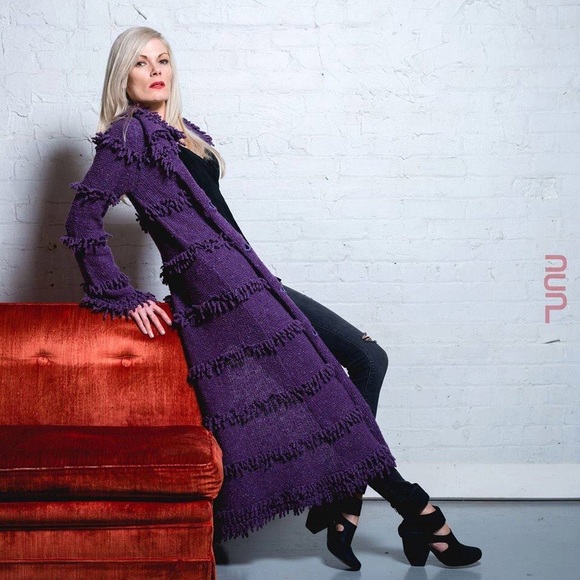 Meet your Posher, Jessica - Picture 7 of 7